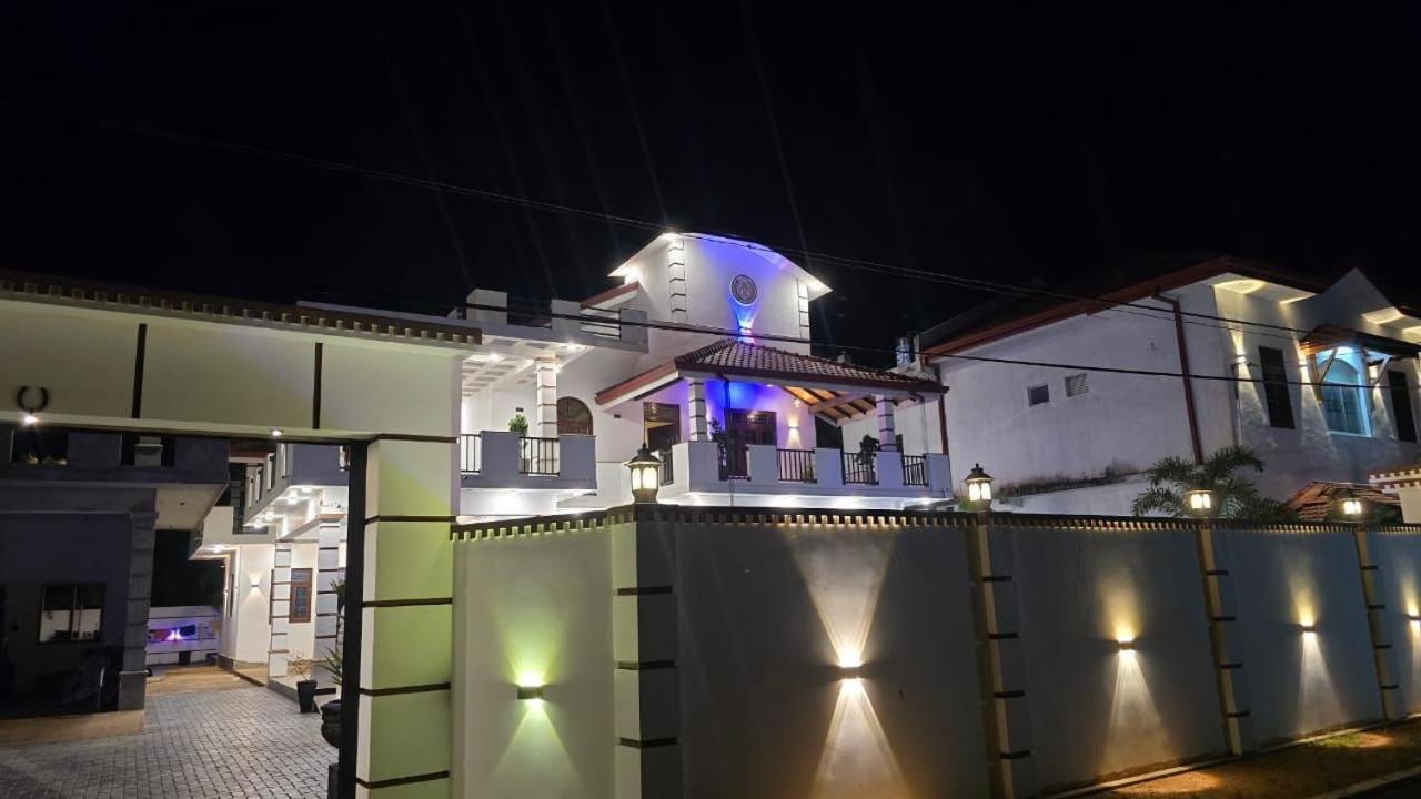 Tk Villas Puttalam Exterior photo