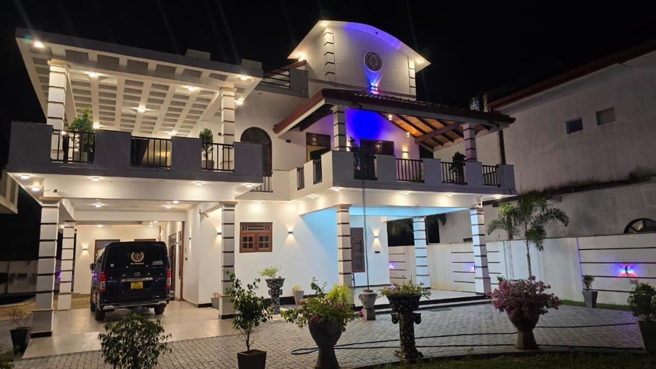 Tk Villas Puttalam Exterior photo